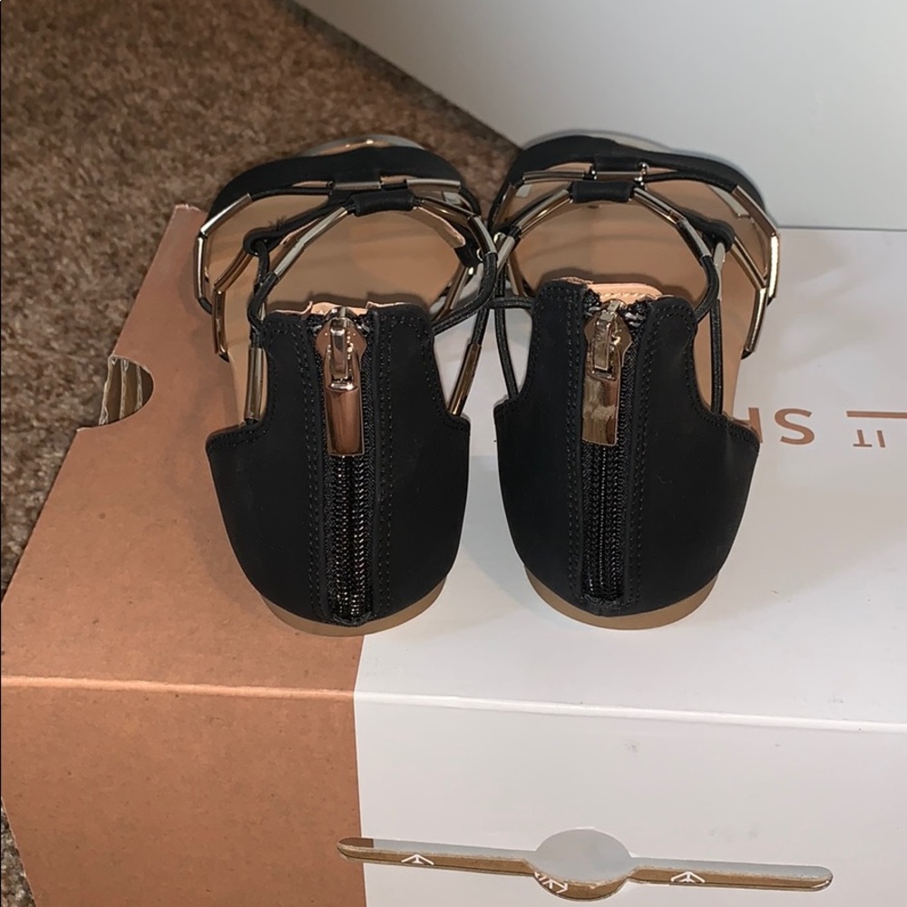 Call it Spring Sandal - Picture 3 of 4